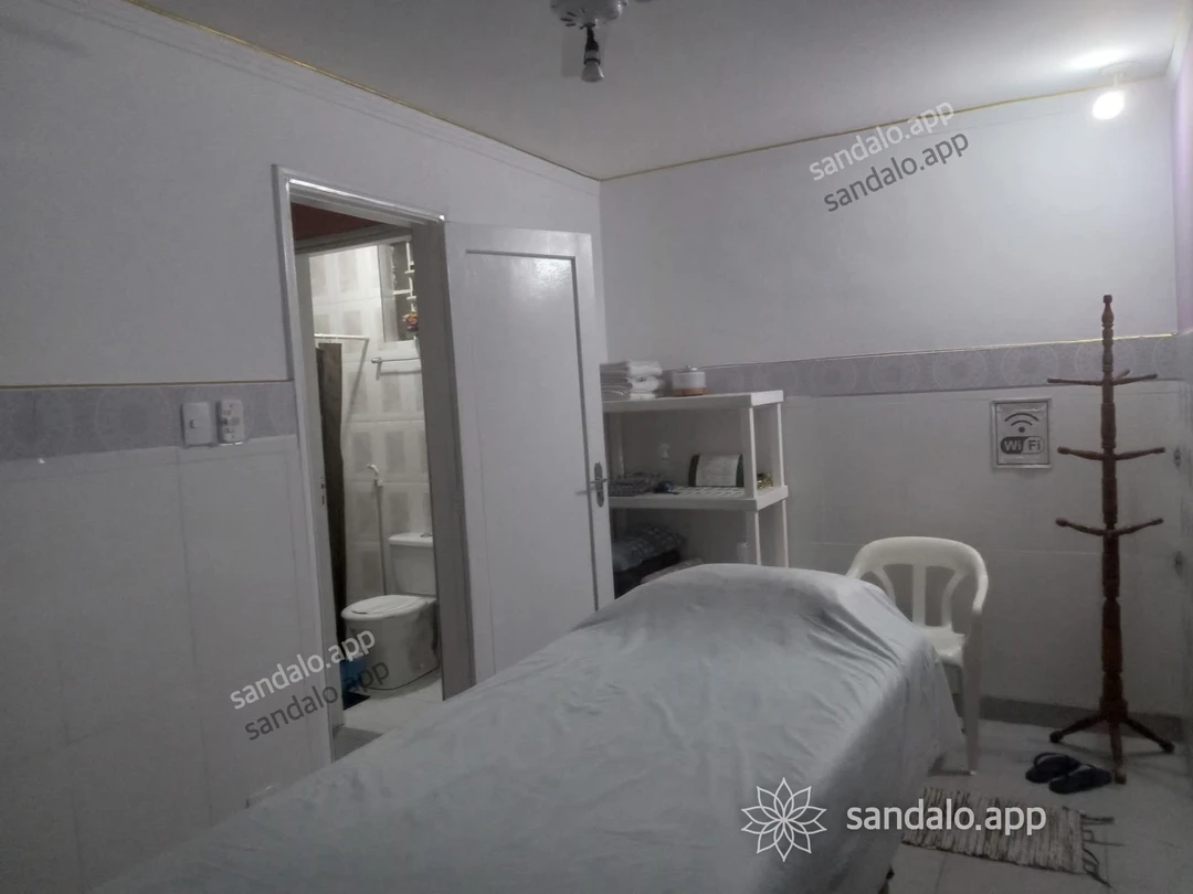 Foto de Adriana Christine, massagista em Santos
