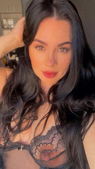 Imagem 1 do massagista Maya Terapeuta