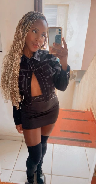 Imagem 1 do massagista Cristal Massagista