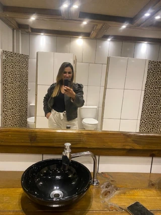 Imagem 1 do massagista Bruna