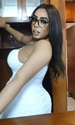 Imagem 7 do massagista Transex Perola Castro Massagista