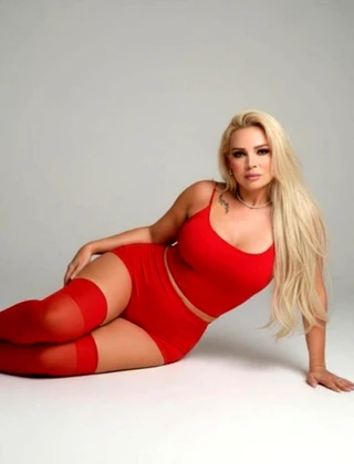 Imagem 4 do massagista Terapeuta linda flor