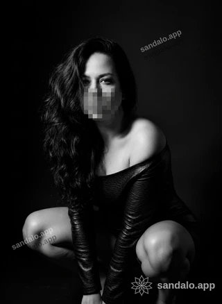Imagem 2 do massagista Júlia Guedes - Nuru, Tantrica e Vivência
