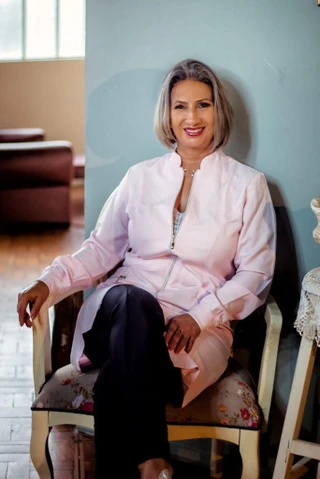 Imagem 2 do massagista Edna Massoterapeuta
